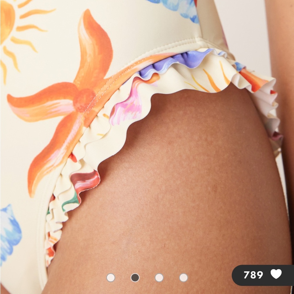 ASOS DESIGN May frill edge bandeau swimsuit in shell print size 14 - Picture 3 of 6